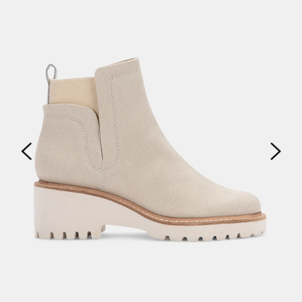 Dolce Vita Beige Boots